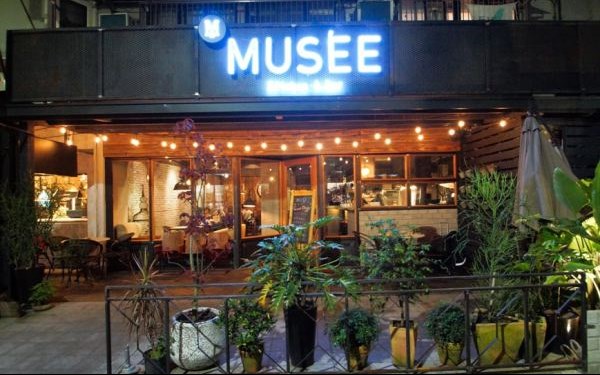 musee kitchen and bar