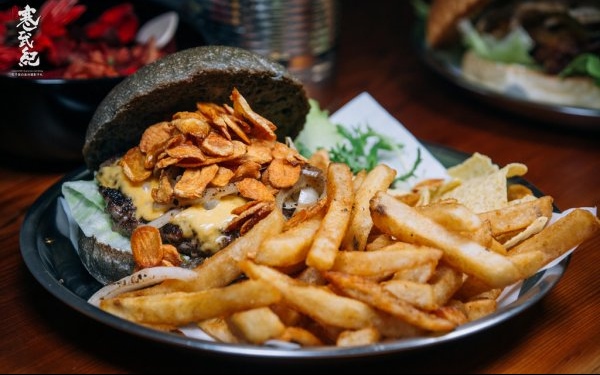 台北美食「Chill Burger 鬆飽美式餐廳」Blog遊記的精采圖片